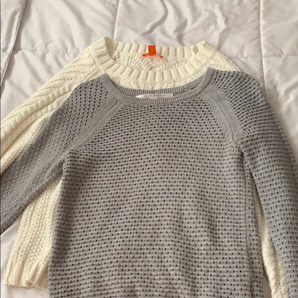 gray & white sweater